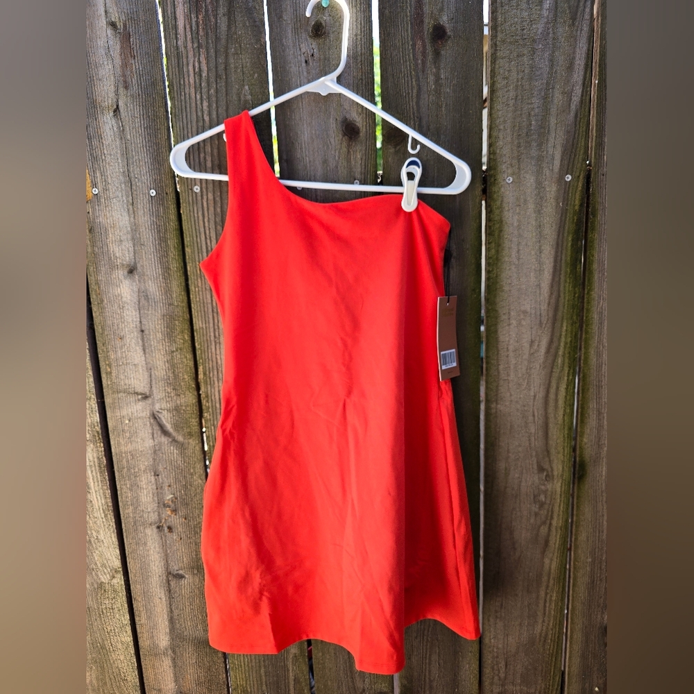 NWT Girlfriend Collective One Shoulder Dress